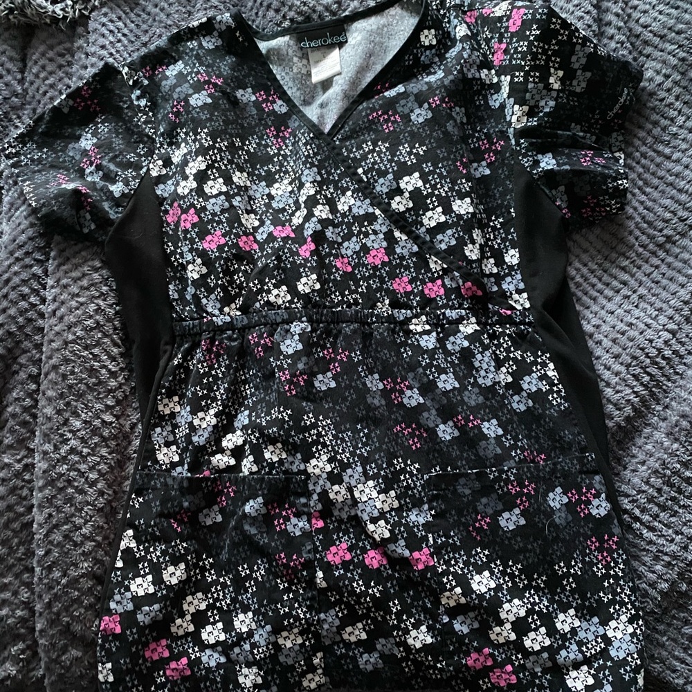 Patterned Nursing Scrub Top